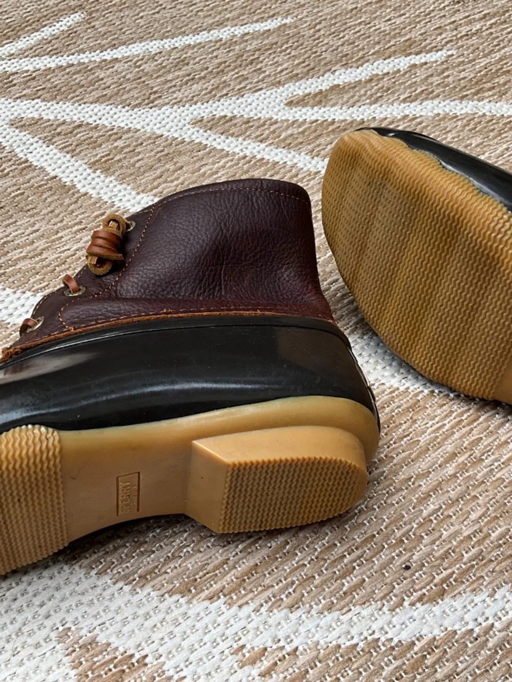 Sperry Duck Boots EUC Size 8M